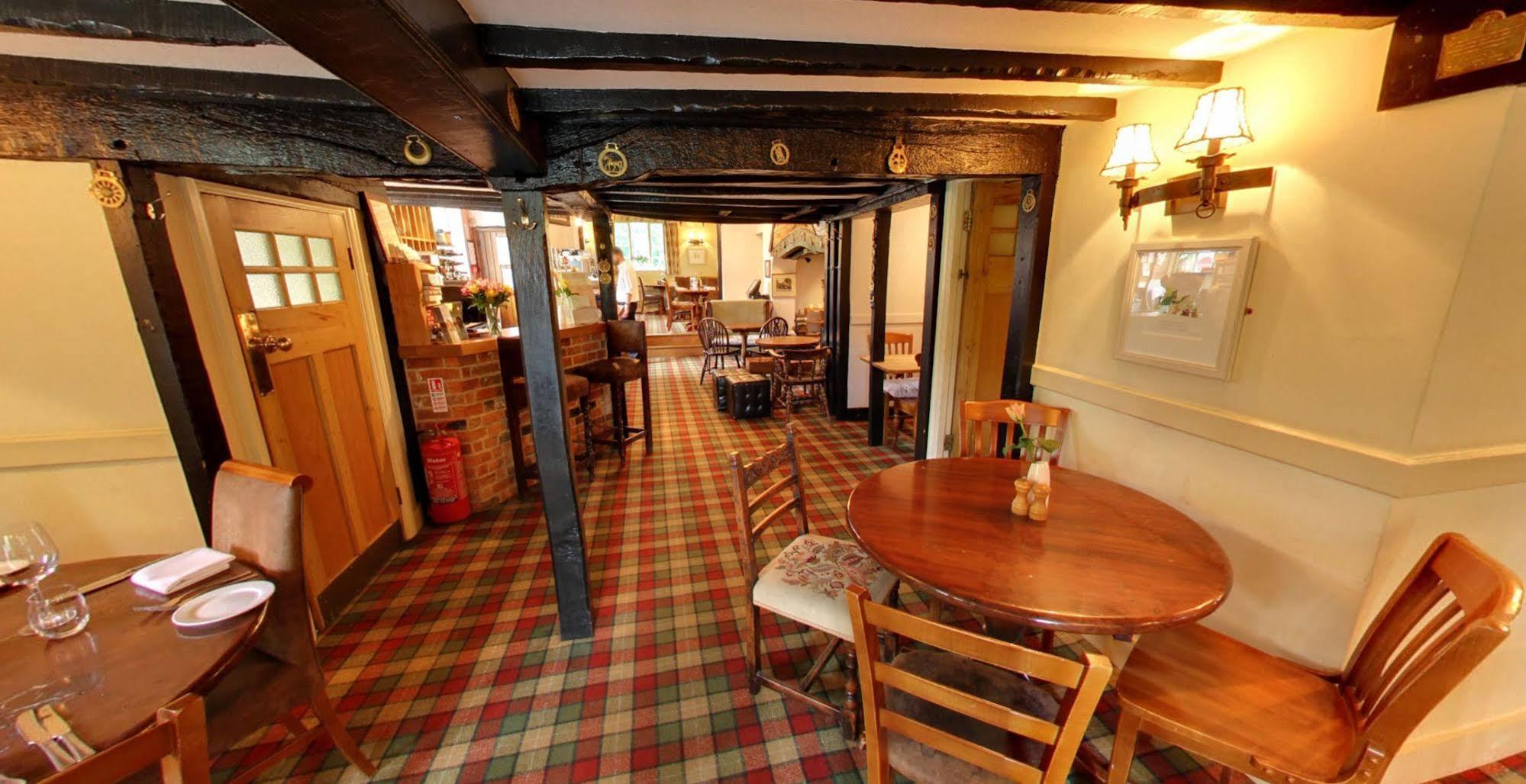 The Nags Head Hotel 그레이트미센던 외부 사진