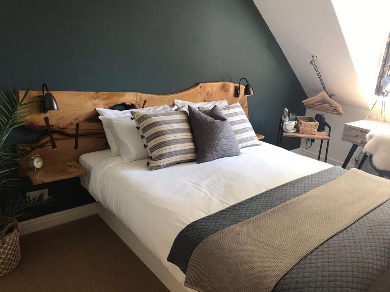 The Nags Head Hotel 그레이트미센던 외부 사진