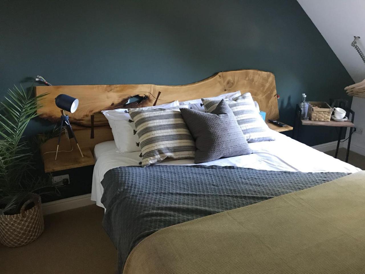 The Nags Head Hotel 그레이트미센던 외부 사진